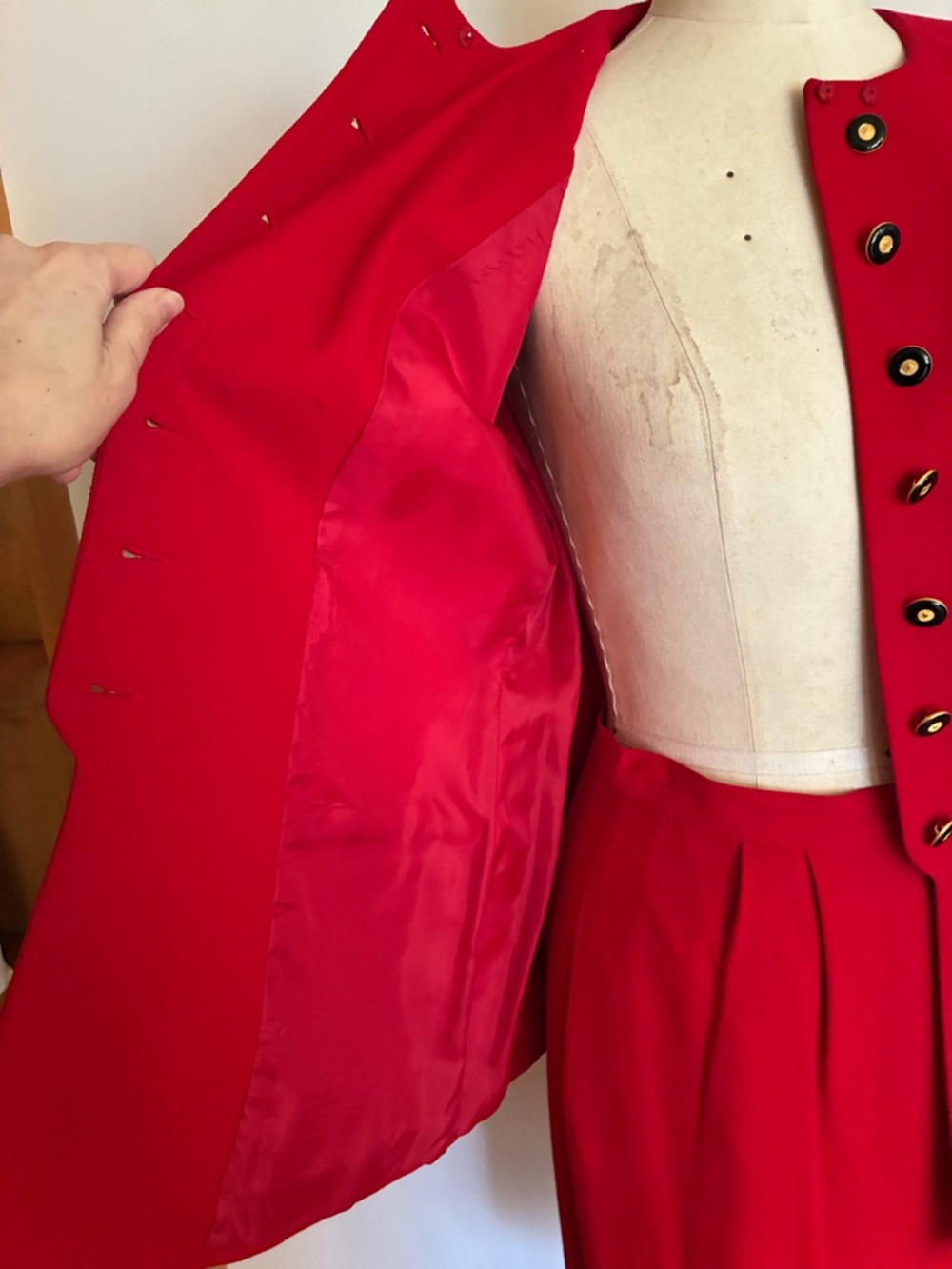Kasper ASL Red 3 Piece Ensemble “Mad Men” Inspired Rayon Power Suit 60s Vibe - Picture 8 of 16